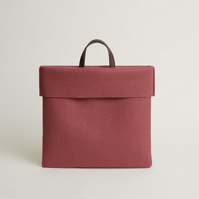 バッグ 《ラ・マン・ダン・ル・サック》 | Hermès - エルメス-公式サイト
